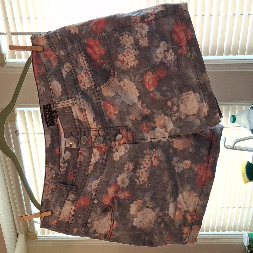 Forever 21+ floral print shorts